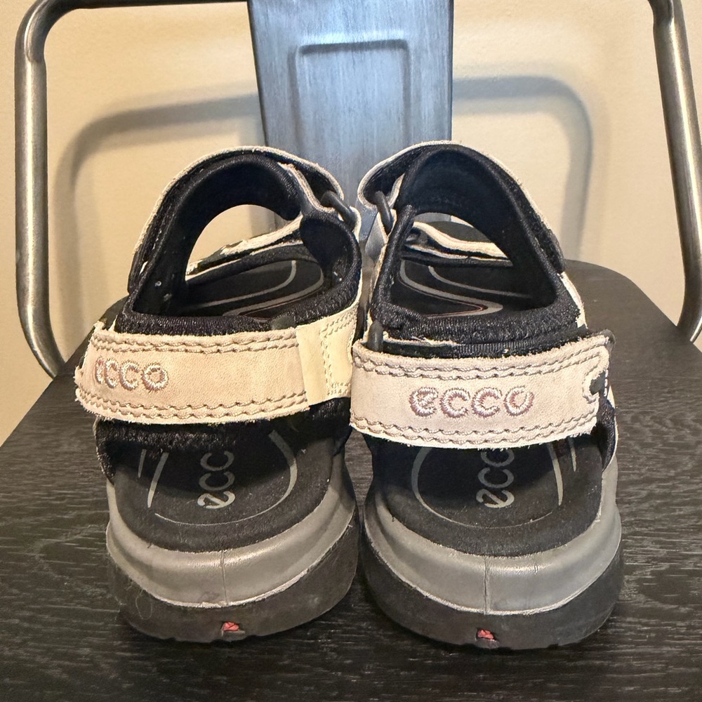 ECCO Offroad Nubuck Sandals Beige EU 37 - Picture 9 of 12
